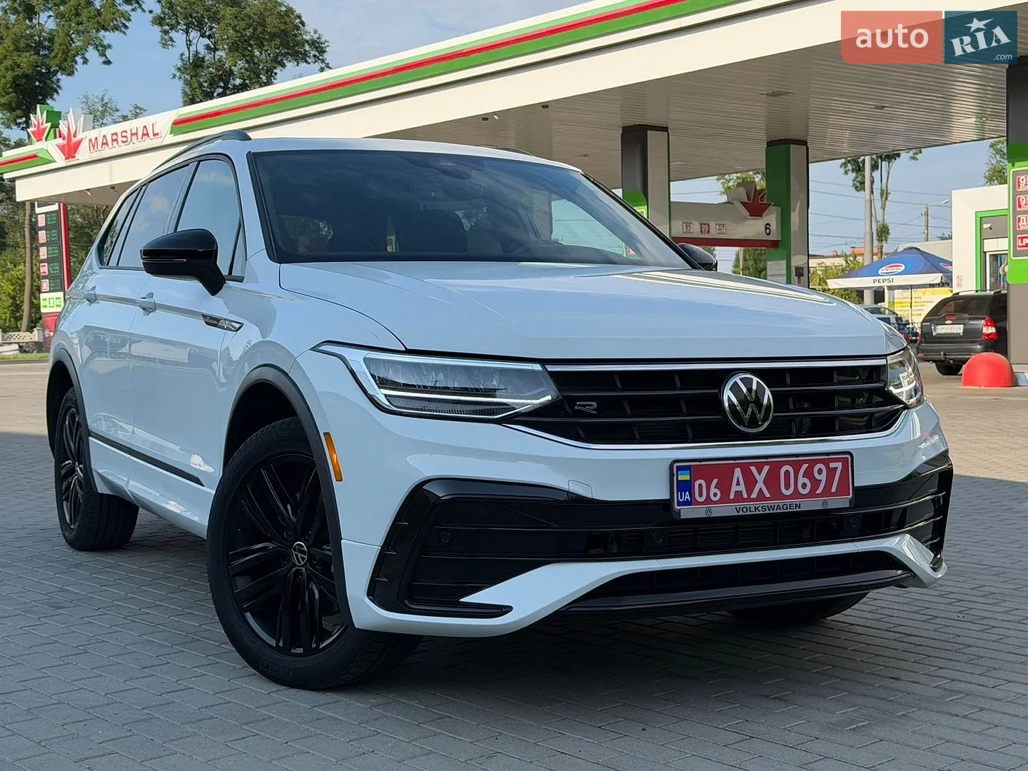 2021 Volkswagen Tiguan - фото 1