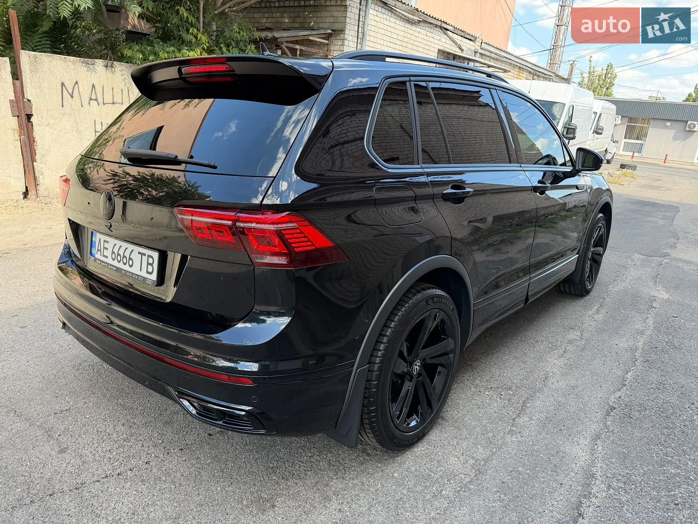 2023 Volkswagen Tiguan - мініатюра 3