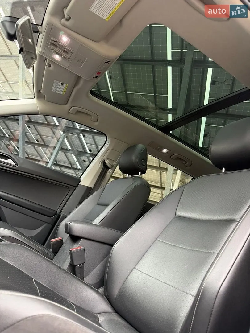 2017 Volkswagen Tiguan - мініатюра 38