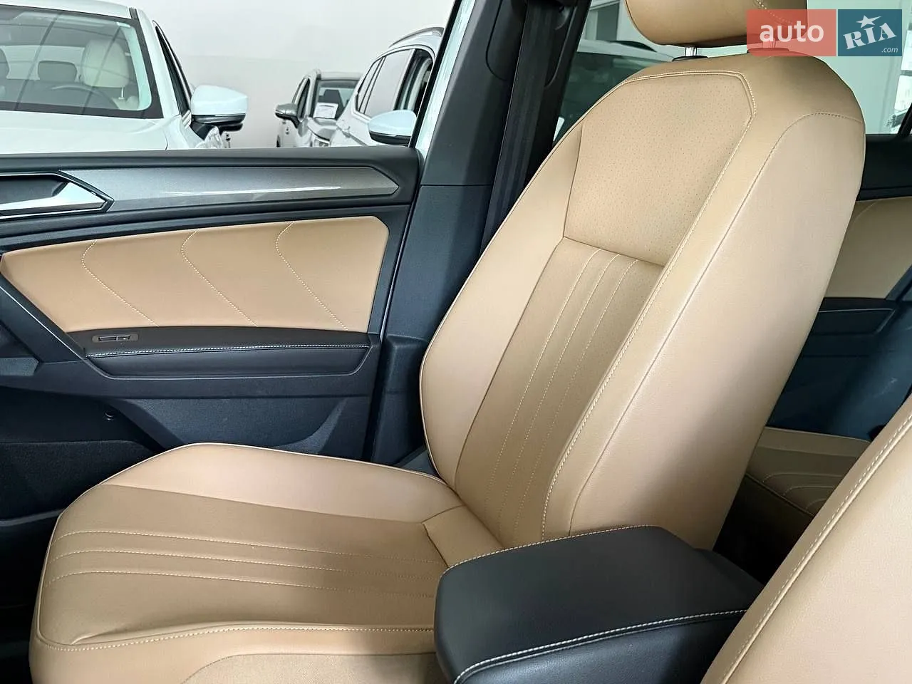2023 Volkswagen Tiguan - мініатюра 10