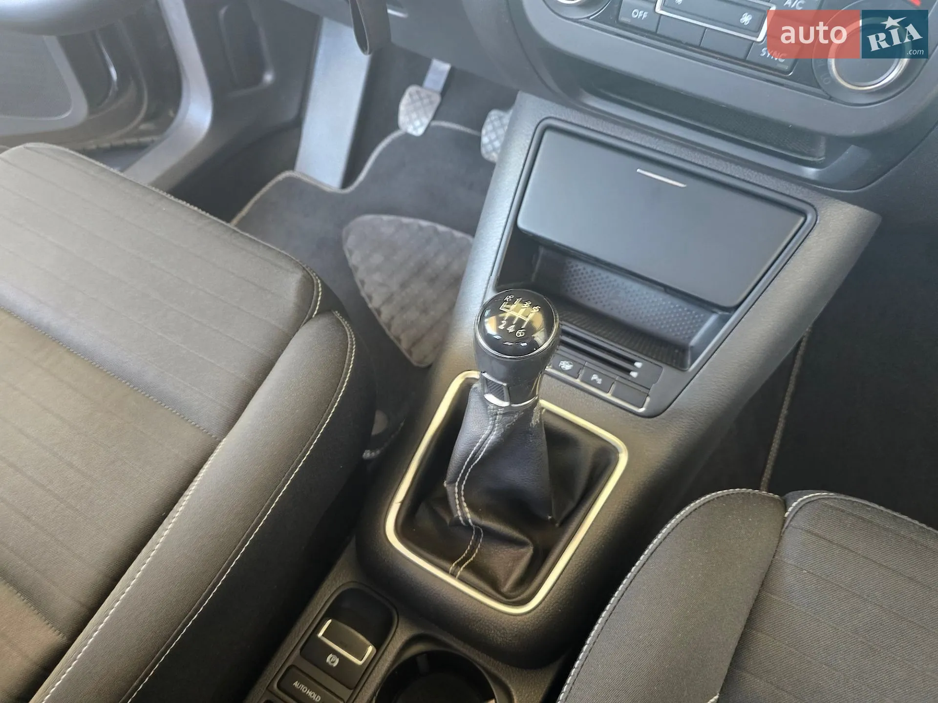 2015 Volkswagen Tiguan - мініатюра 21