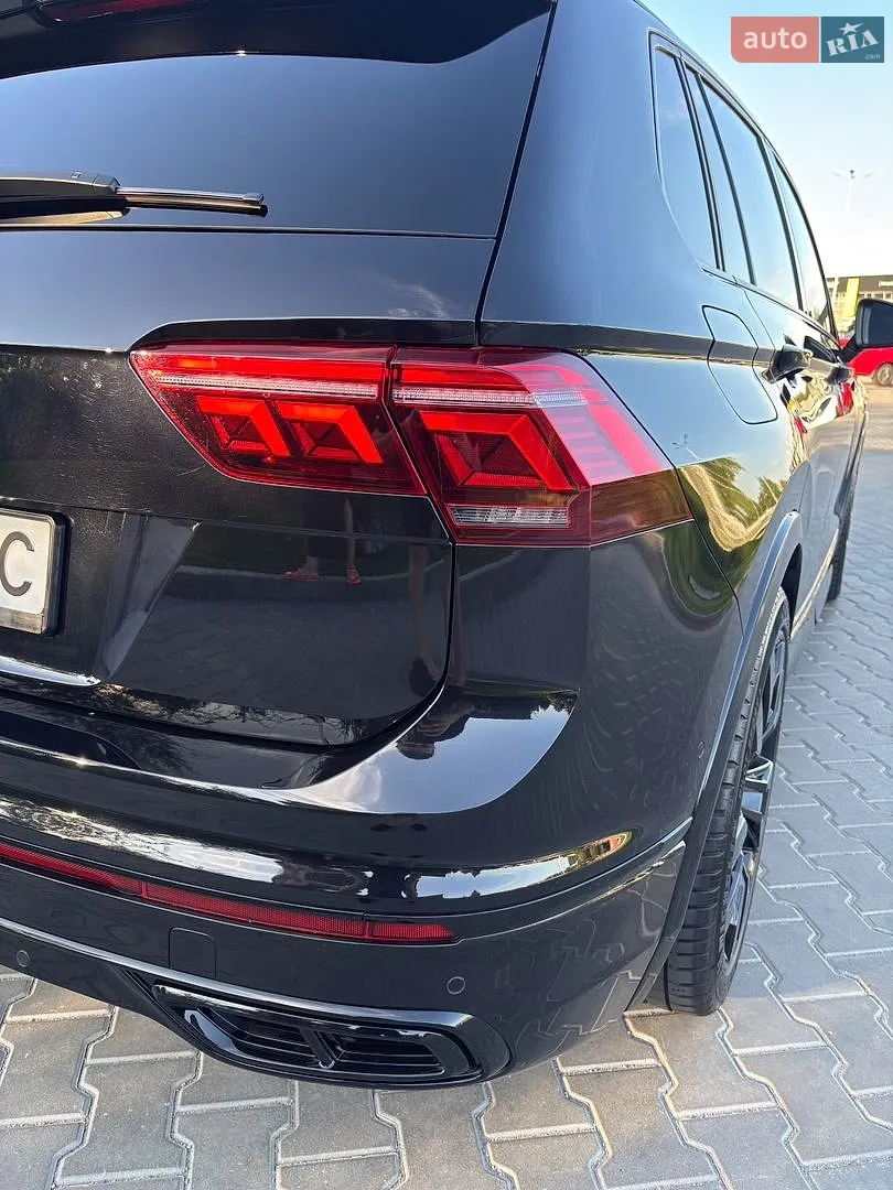 2021 Volkswagen Tiguan - мініатюра 11