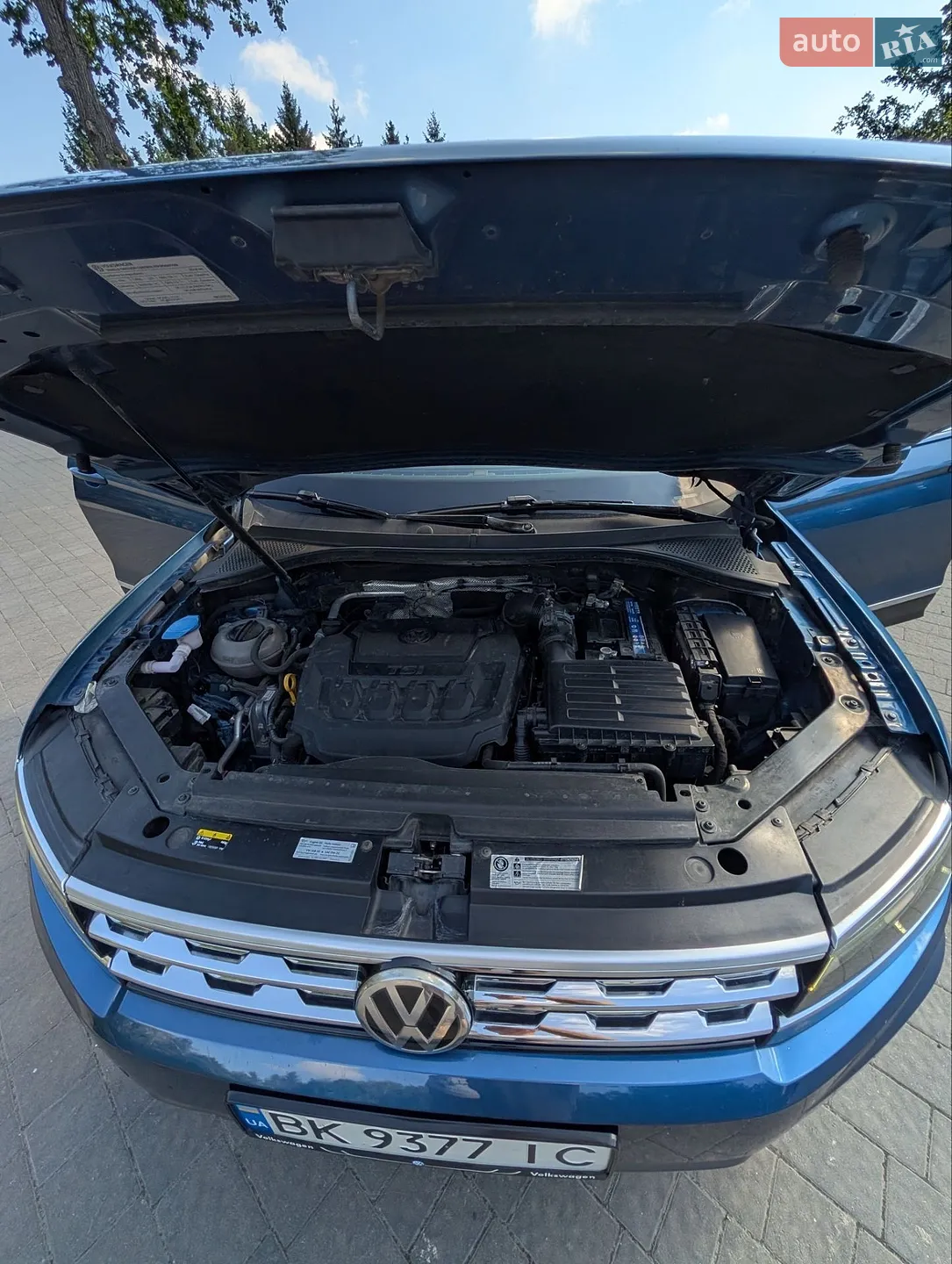2017 Volkswagen Tiguan - мініатюра 12