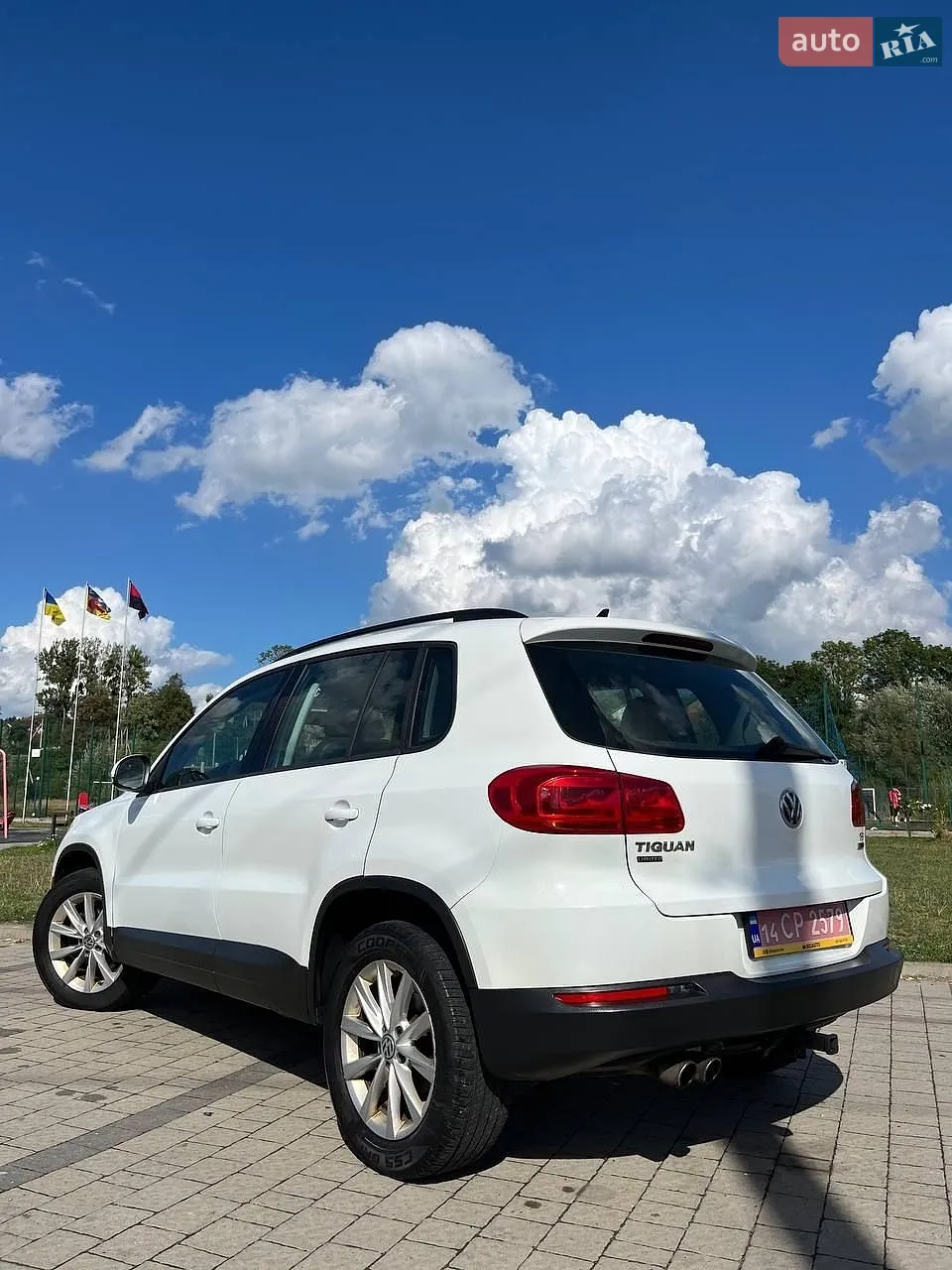 2017 Volkswagen Tiguan - мініатюра 8