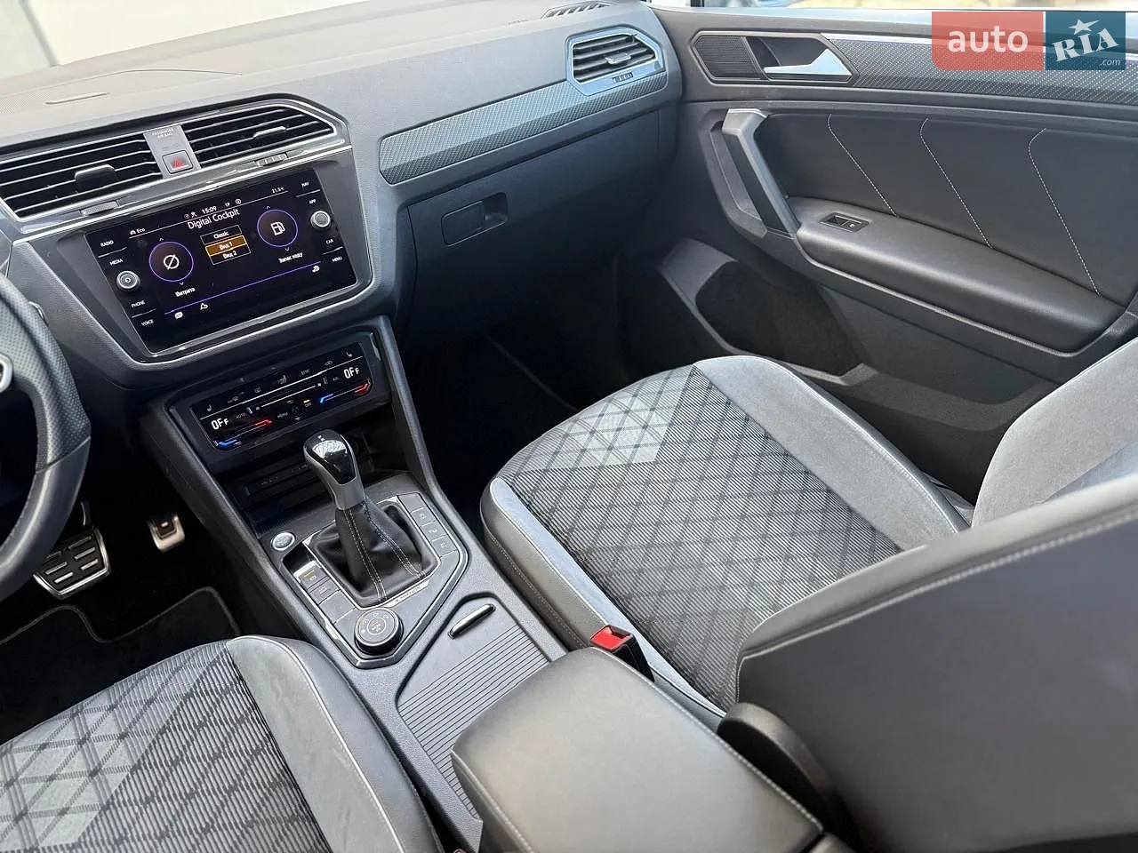 2023 Volkswagen Tiguan - мініатюра 32