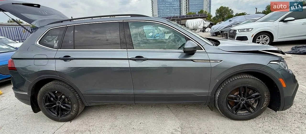 2022 Volkswagen Tiguan - мініатюра 17