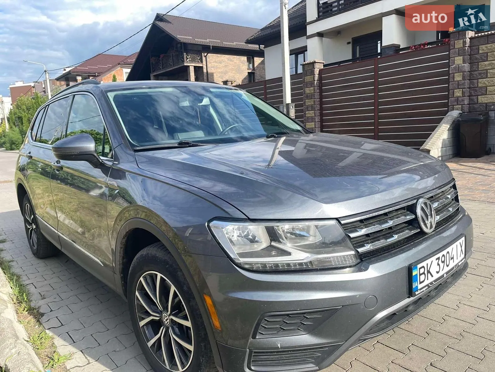 2019 Volkswagen Tiguan - фото 1