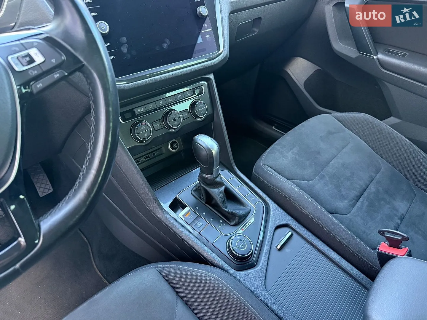 2018 Volkswagen Tiguan - мініатюра 33