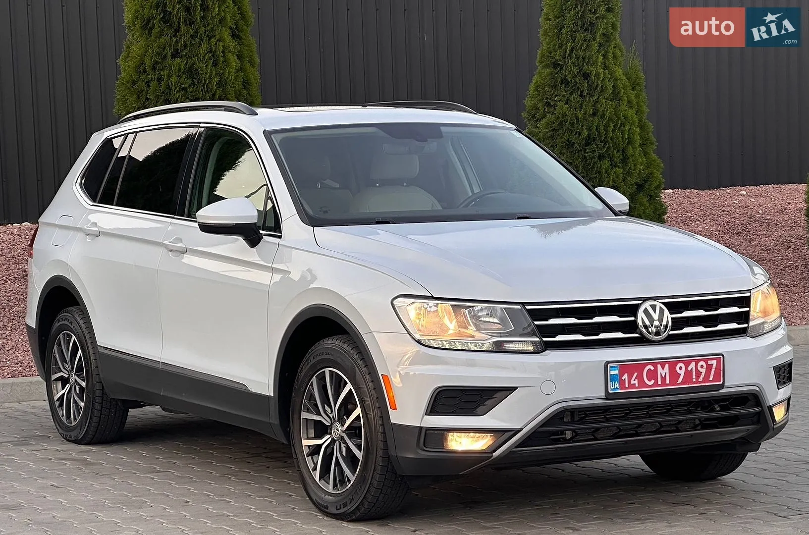 2017 Volkswagen Tiguan - мініатюра 10