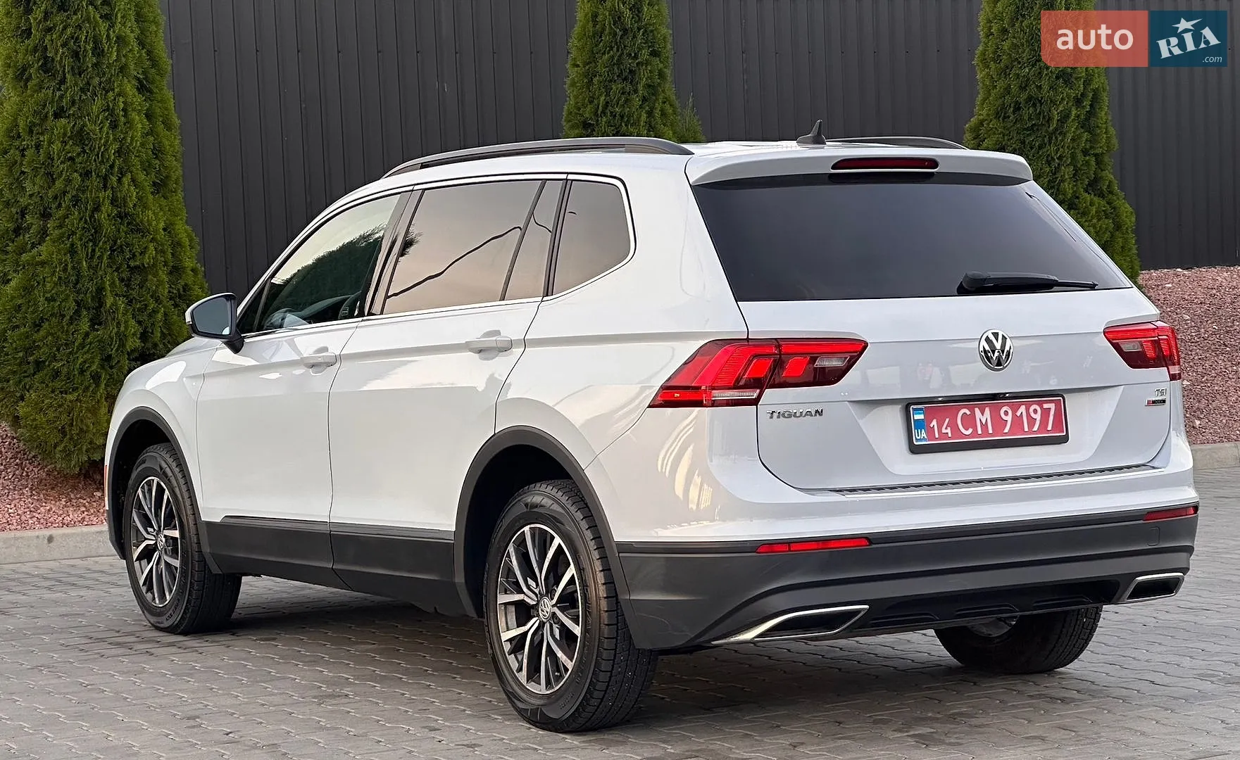 2017 Volkswagen Tiguan - мініатюра 16
