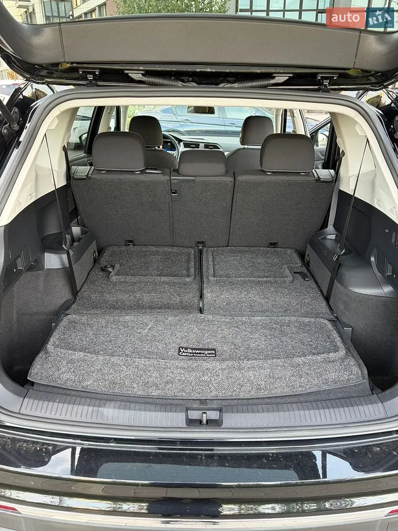 2022 Volkswagen Tiguan - мініатюра 17