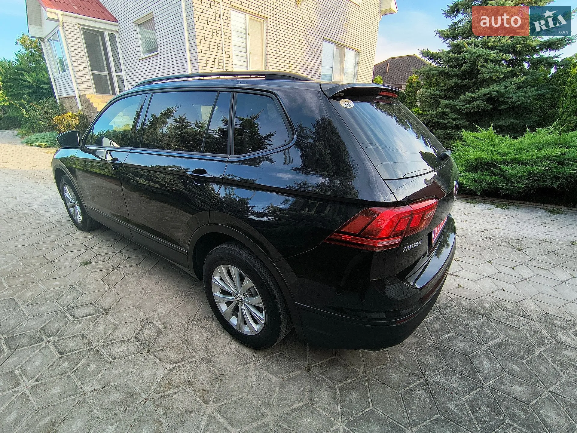 2019 Volkswagen Tiguan - мініатюра 3
