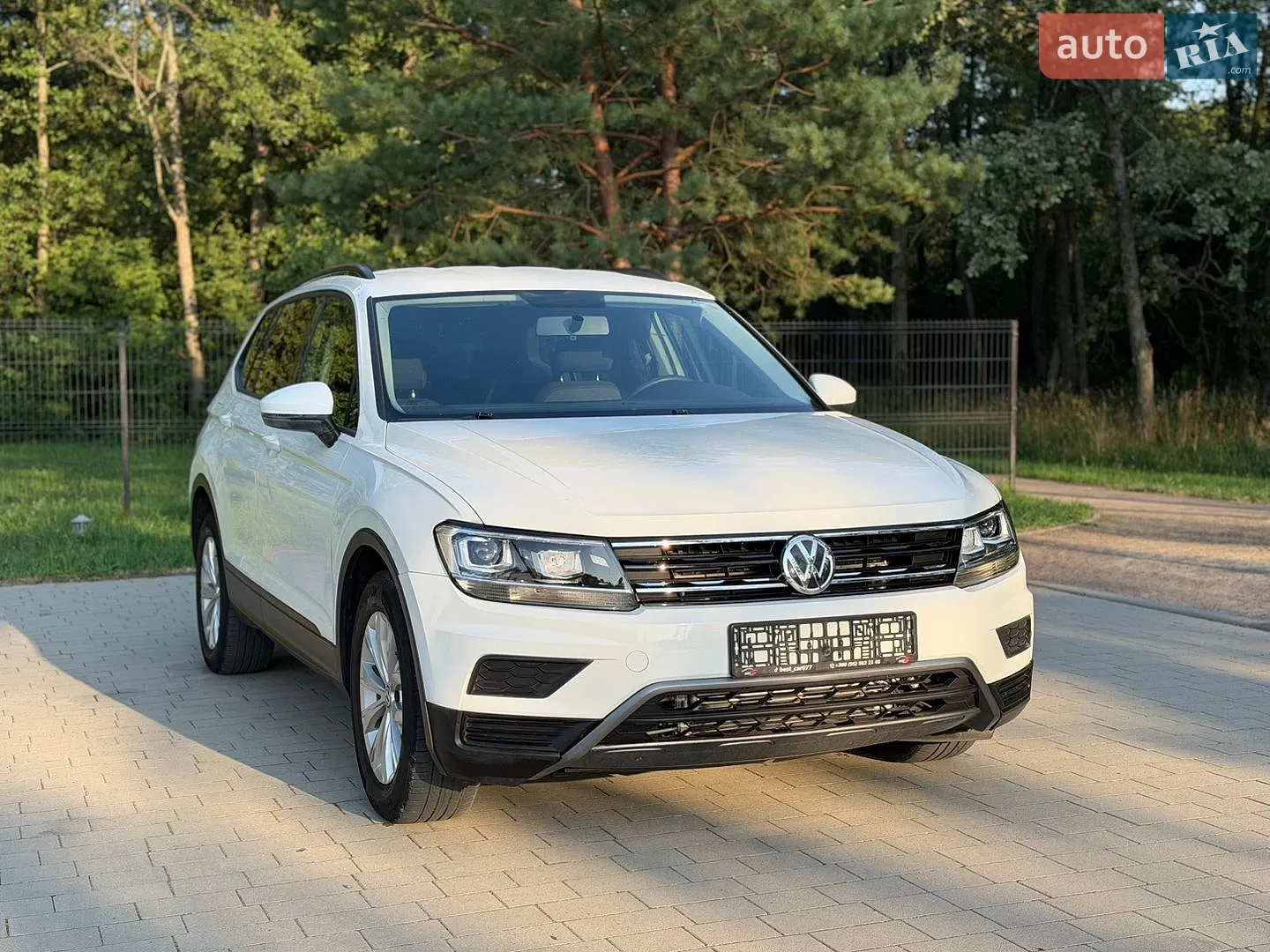 2018 Volkswagen Tiguan - мініатюра 2