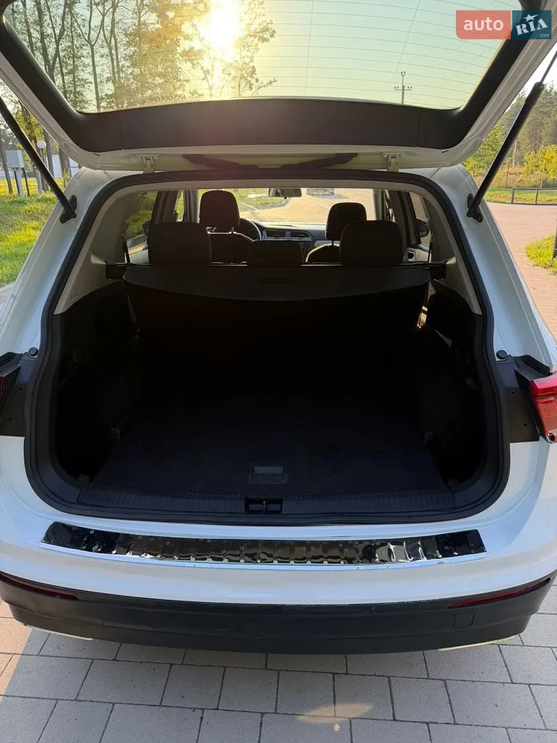 2018 Volkswagen Tiguan - мініатюра 14