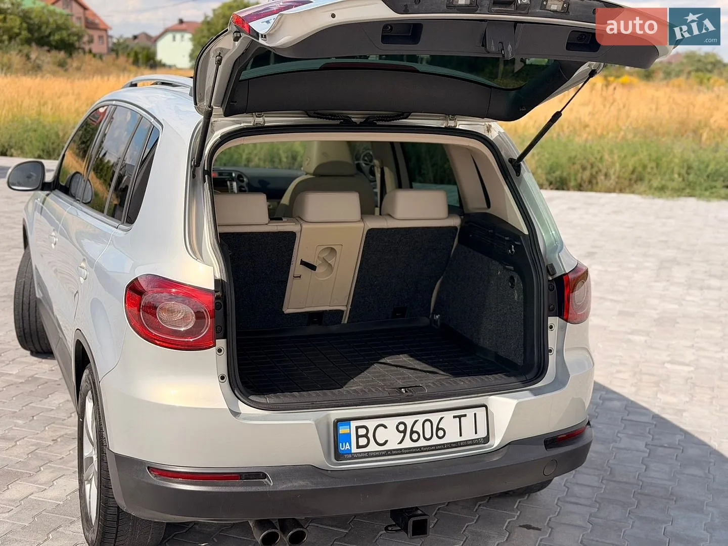 2010 Volkswagen Tiguan - мініатюра 23