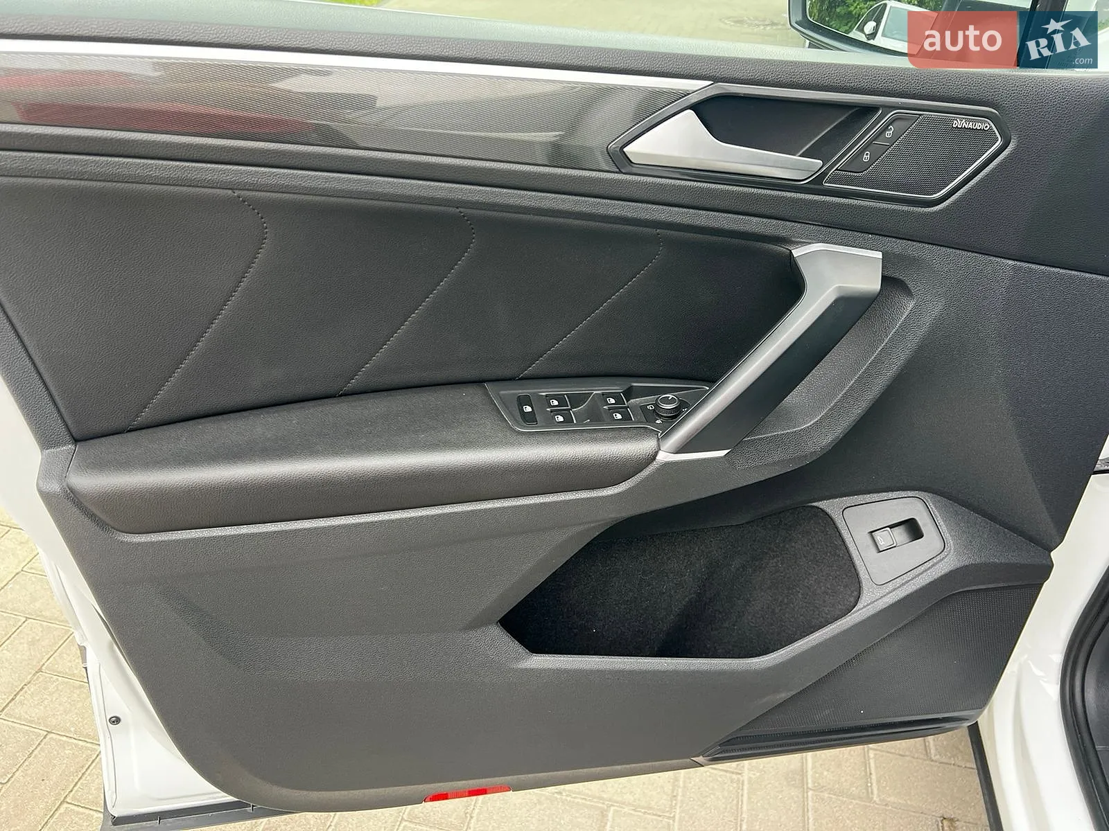 2017 Volkswagen Tiguan - мініатюра 47