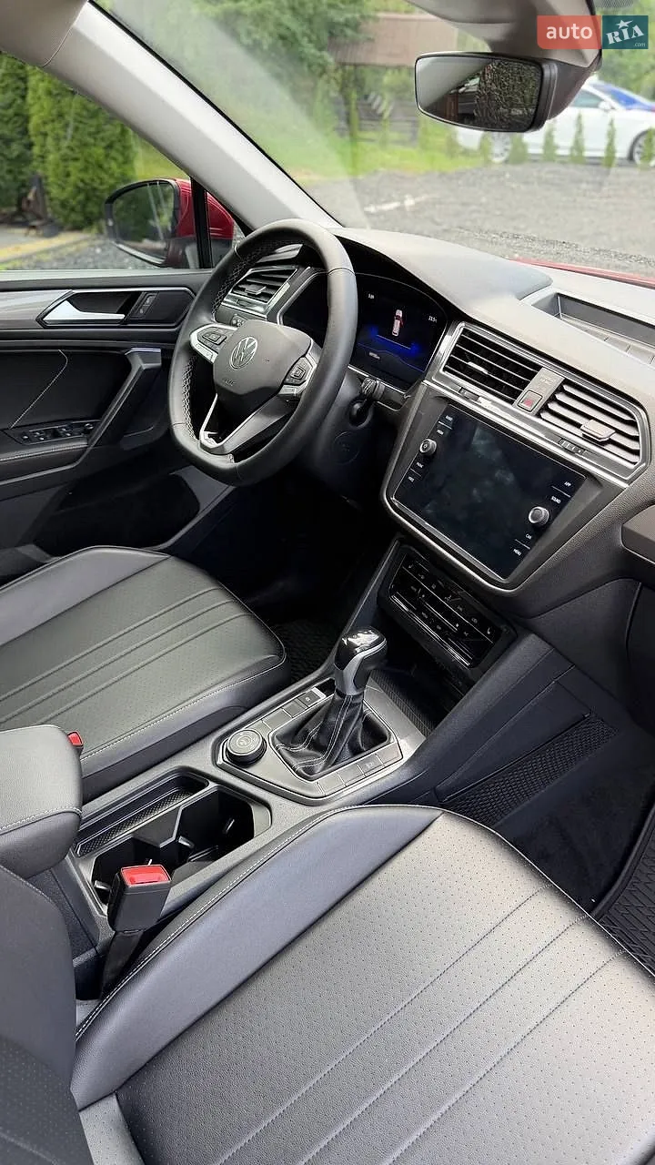 2022 Volkswagen Tiguan - мініатюра 18