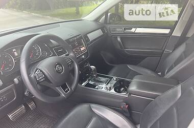 Внедорожник / Кроссовер Volkswagen Touareg R 2012 в Умани