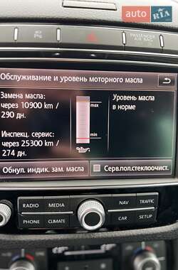 Внедорожник / Кроссовер Volkswagen Touareg R 2017 в 