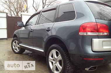 Внедорожник / Кроссовер Volkswagen Touareg 2005 в Киеве