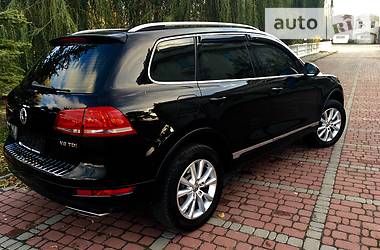 Внедорожник / Кроссовер Volkswagen Touareg 2013 в Киеве