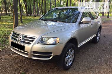 Внедорожник / Кроссовер Volkswagen Touareg 2006 в Днепре