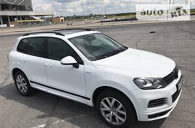 Внедорожник / Кроссовер Volkswagen Touareg 2013 в Львове