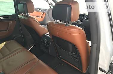 Внедорожник / Кроссовер Volkswagen Touareg 2013 в Львове