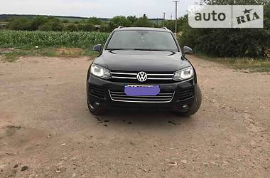 Позашляховик / Кросовер Volkswagen Touareg 2014 в Умані