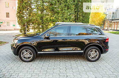 Позашляховик / Кросовер Volkswagen Touareg 2012 в Хмельницькому