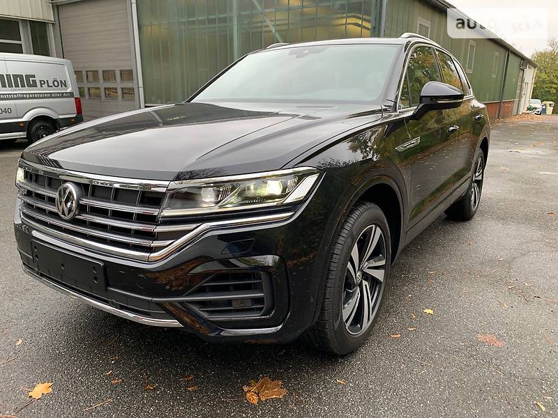  Volkswagen Touareg 2018 в Киеве