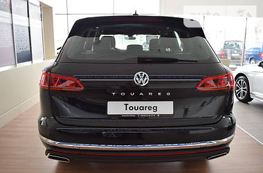 Позашляховик / Кросовер Volkswagen Touareg 2018 в Житомирі