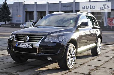 Внедорожник / Кроссовер Volkswagen Touareg 2007 в 