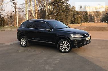 Внедорожник / Кроссовер Volkswagen Touareg 2013 в Николаеве