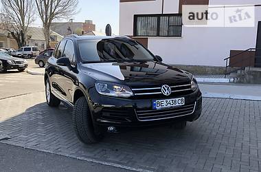 Внедорожник / Кроссовер Volkswagen Touareg 2013 в Николаеве