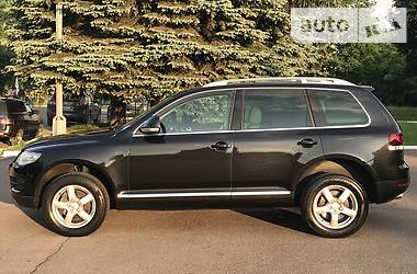 Позашляховик / Кросовер Volkswagen Touareg 2008 в Рівному