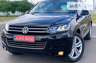 Внедорожник / Кроссовер Volkswagen Touareg 2012 в Ровно