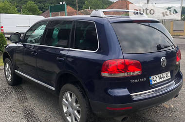 Позашляховик / Кросовер Volkswagen Touareg 2004 в 