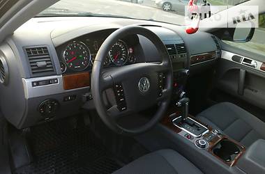 Позашляховик / Кросовер Volkswagen Touareg 2009 в Києві