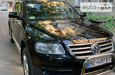 Внедорожник / Кроссовер Volkswagen Touareg 2006 в Николаеве