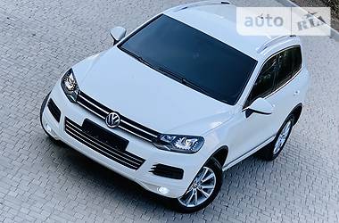 Позашляховик / Кросовер Volkswagen Touareg 2012 в Одесі