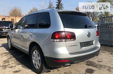 Позашляховик / Кросовер Volkswagen Touareg 2007 в 