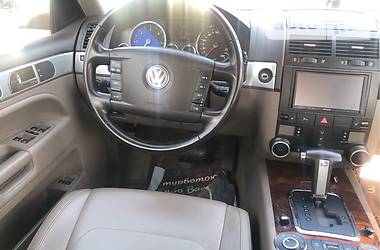 Позашляховик / Кросовер Volkswagen Touareg 2007 в 