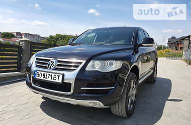 Позашляховик / Кросовер Volkswagen Touareg 2007 в 
