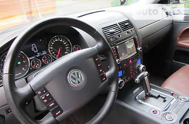 Позашляховик / Кросовер Volkswagen Touareg 2009 в Стрию