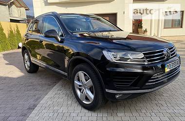 Внедорожник / Кроссовер Volkswagen Touareg 2015 в Мукачево