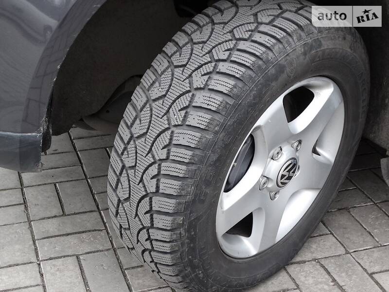 Позашляховик / Кросовер Volkswagen Touareg 2007 в Дніпрі