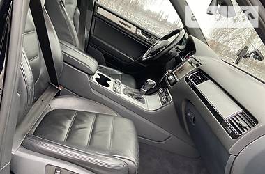 Позашляховик / Кросовер Volkswagen Touareg 2012 в 