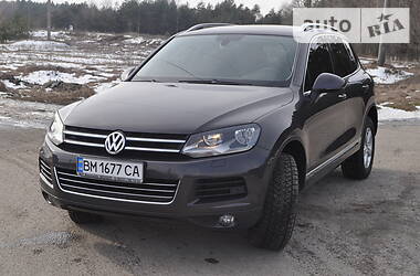 Позашляховик / Кросовер Volkswagen Touareg 2012 в 