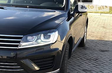 Позашляховик / Кросовер Volkswagen Touareg 2017 в 